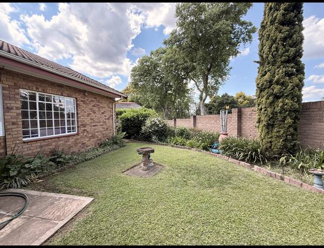 3 BEDROOM TOWNHOUSE FOR SALE IN AVIARY HILL